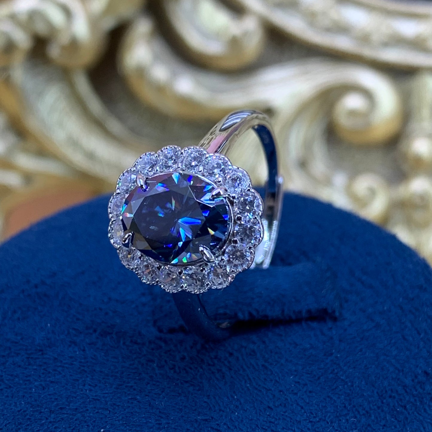 (Doreen) 「Buy 1 get 1 band ring for free」2CT Moissanite 925 Sterling Silver Ring
