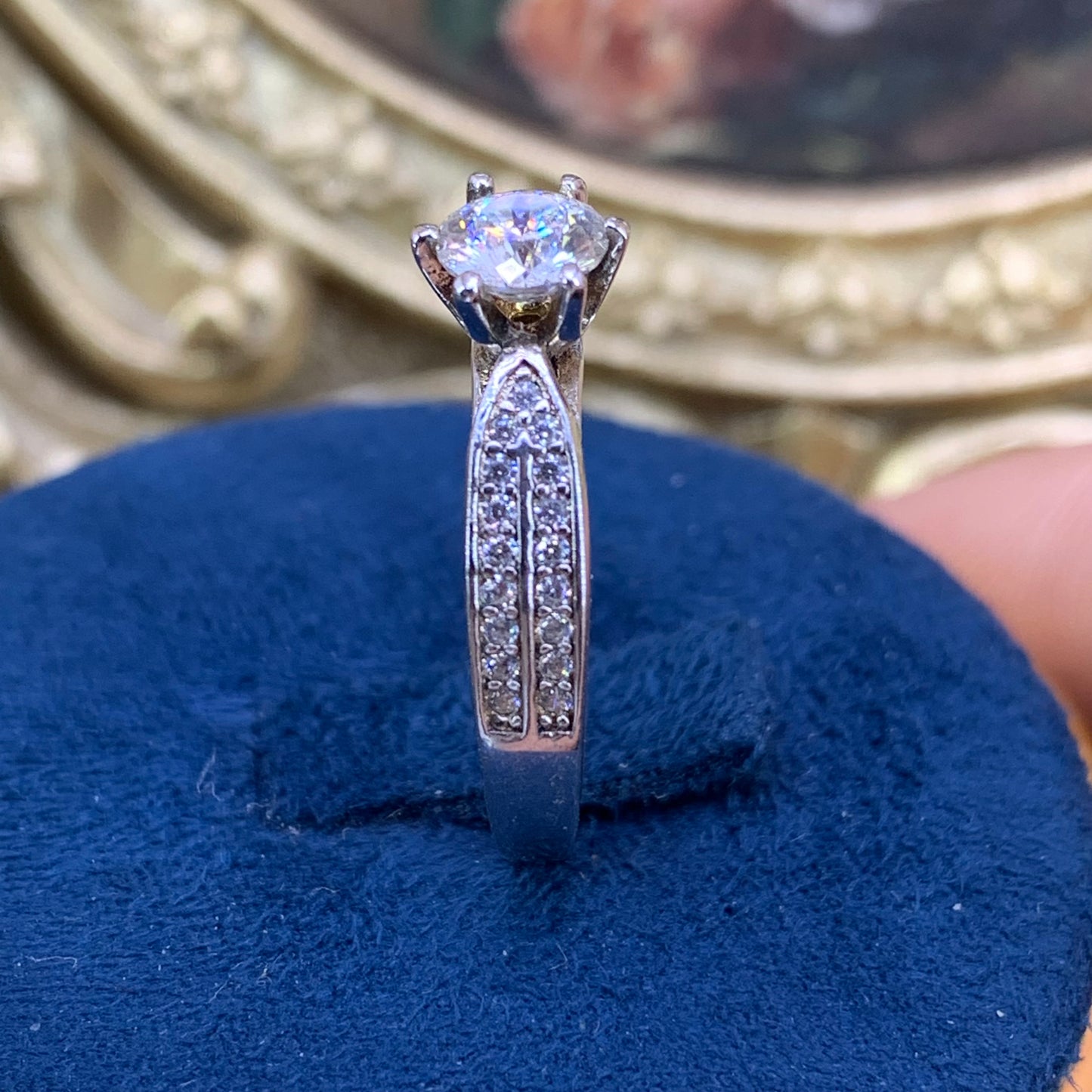 (Emilia)「Buy 1 get 1 band ring for free」 0.5-1CT Moissanite 925 Sterling Silver Ring