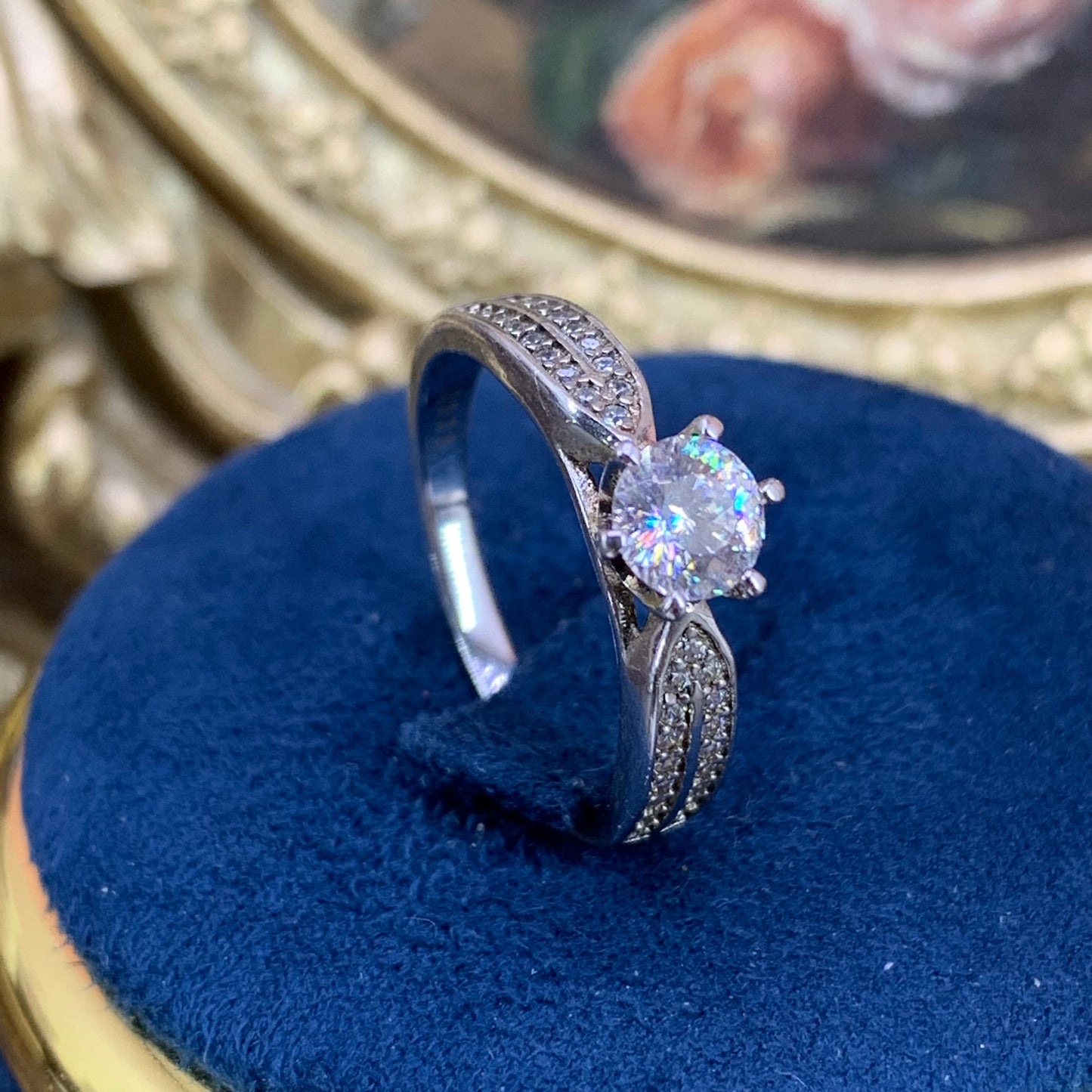 (Emilia)「Buy 1 get 1 band ring for free」 0.5-1CT Moissanite 925 Sterling Silver Ring
