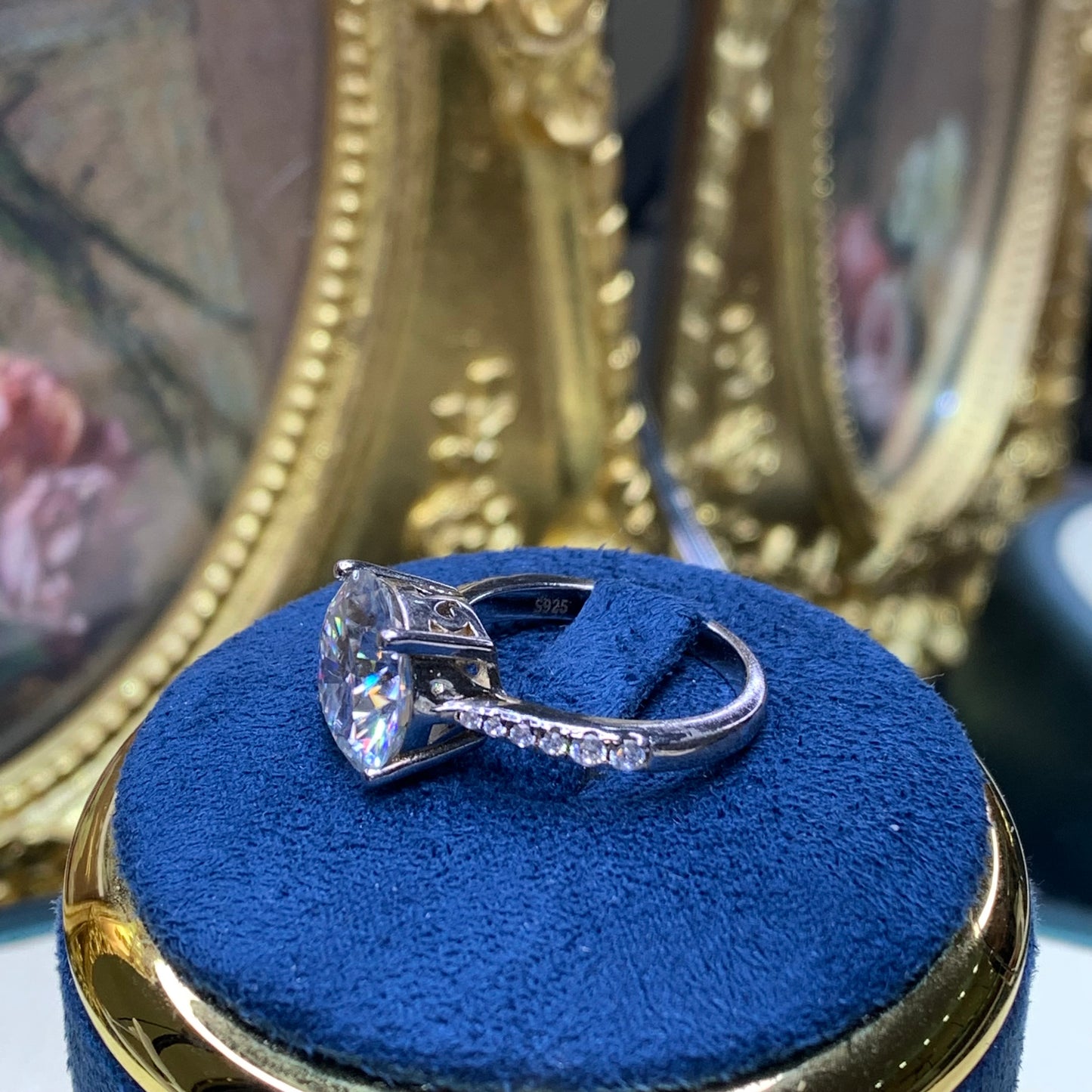 (DORA)「Buy 1 get band ring OR necklace for free」 1-5CT Moissanite 925 Sterling Silver Ring