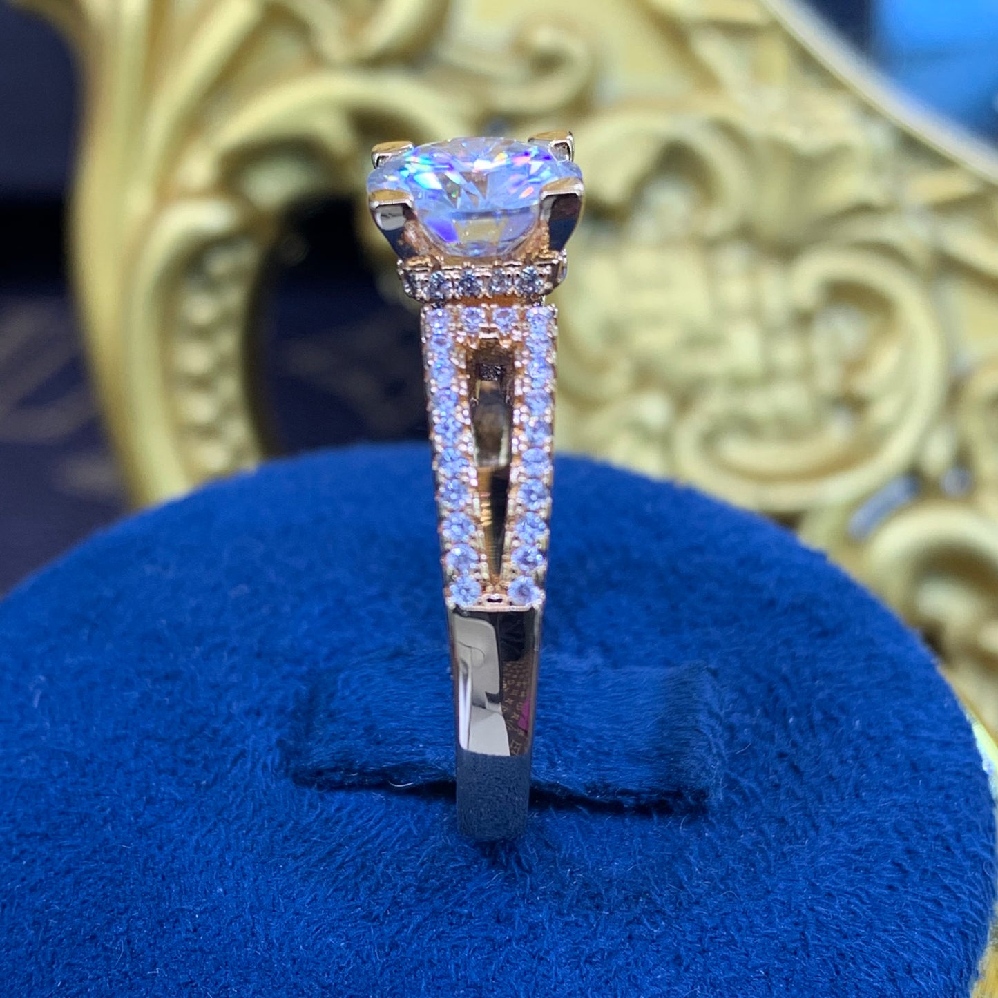 (EIFFEL TOWER) 「Buy 1 get 1 Kalei band ring for free」2CT Moissanite 18K Rose Gold Plated Ring