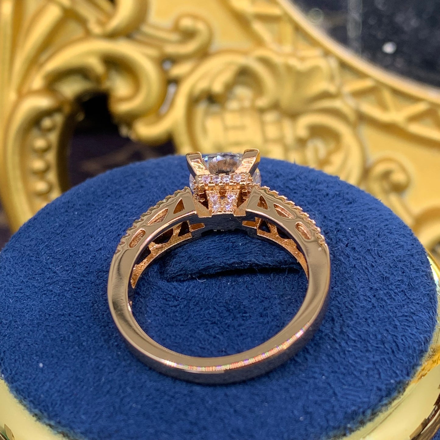 (EIFFEL TOWER) 「Buy 1 get 1 Kalei band ring for free」2CT Moissanite 18K Rose Gold Plated Ring