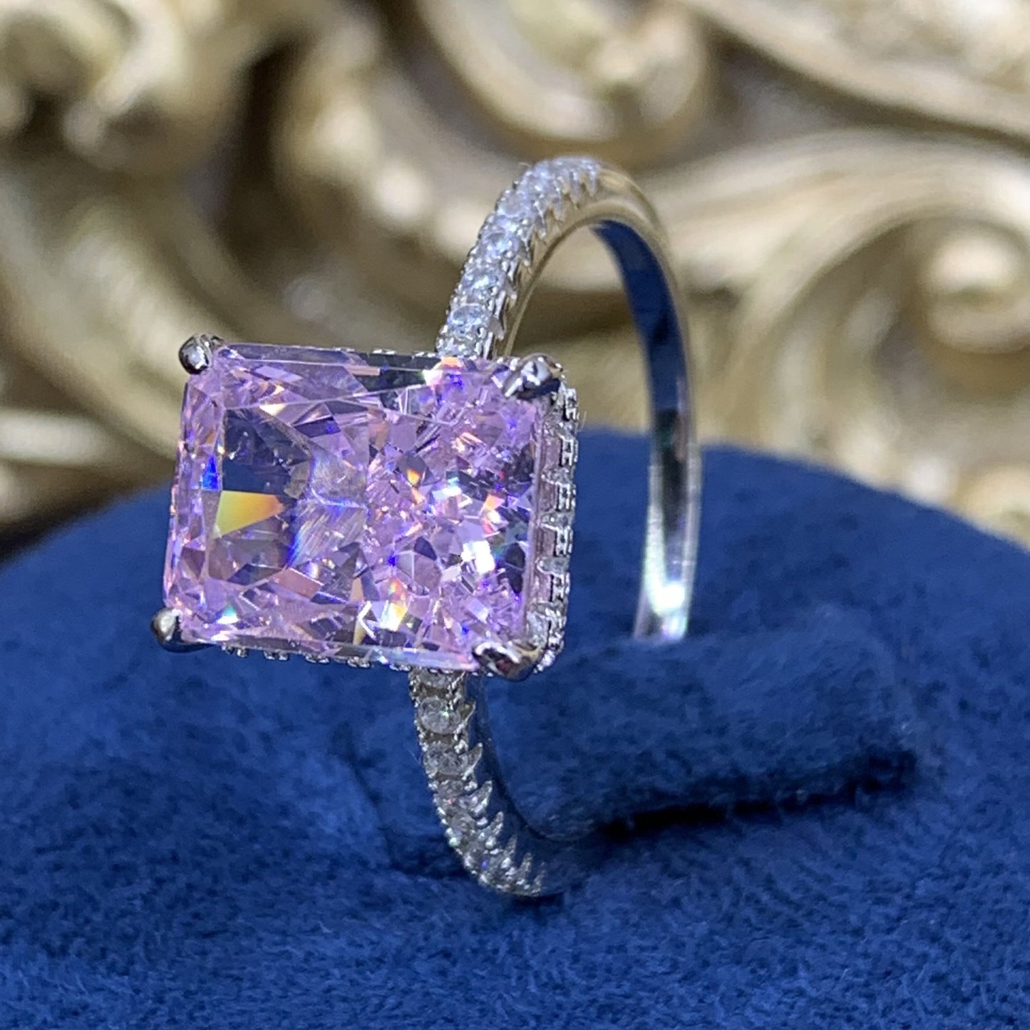 (Barbie) 「Buy 1 get 1 band ring for free」4CT Cube zircon Gemstone ring