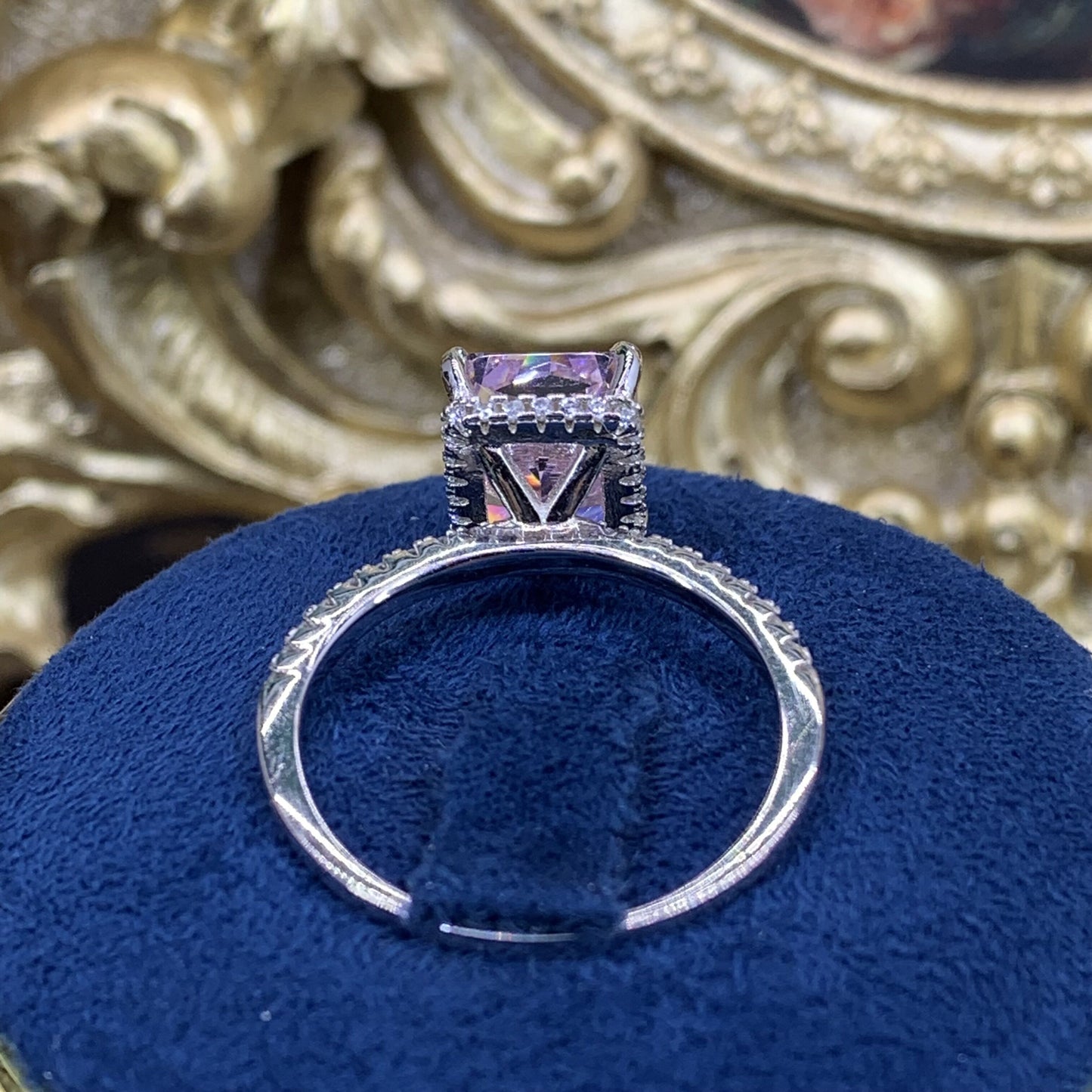 (Barbie) 「Buy 1 get 1 band ring for free」4CT Cube zircon Gemstone ring